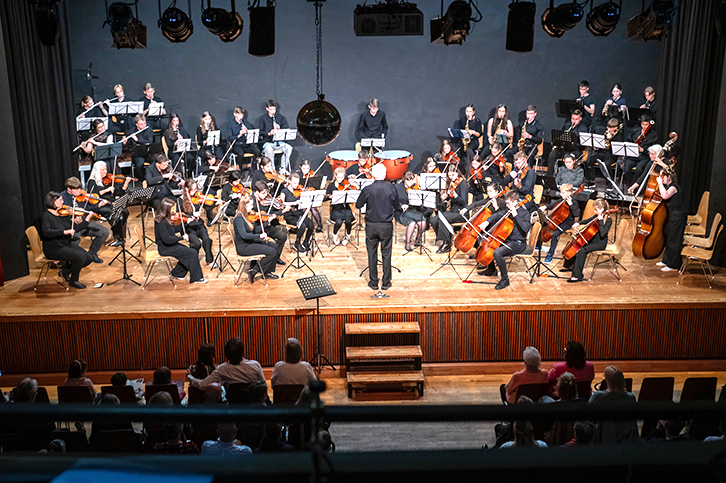 We feel good - das Sinfonieorchester des Rhein-Kreis' Neuss in voller Besetzung